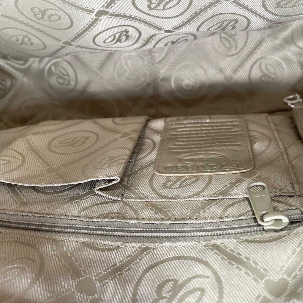 Brighton Taupe Croc-Embossed Leather Shoulder Bag – Excellent Condition - Picture 4 of 12
